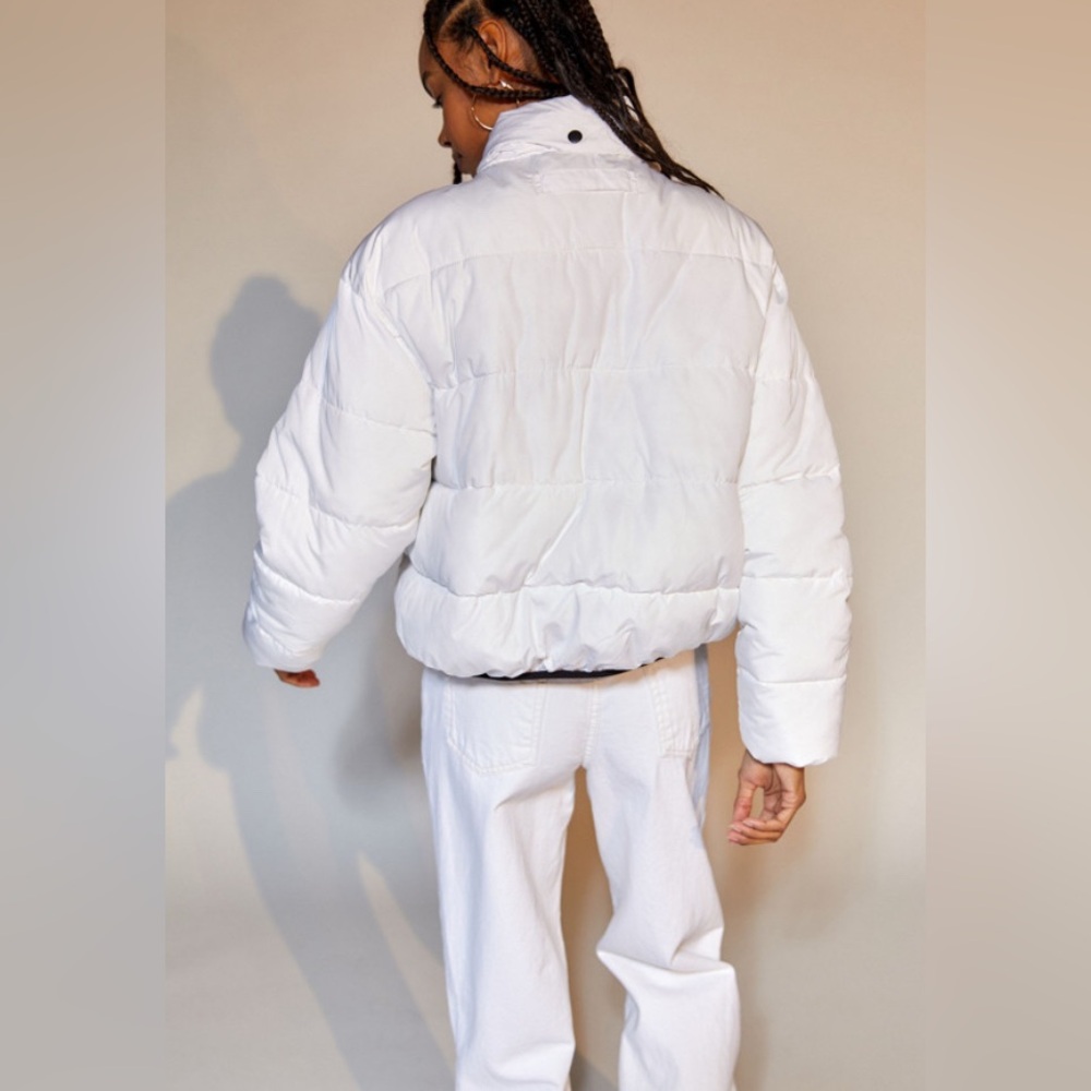 Urban outfitters sports puffer - Picture 4 of 7